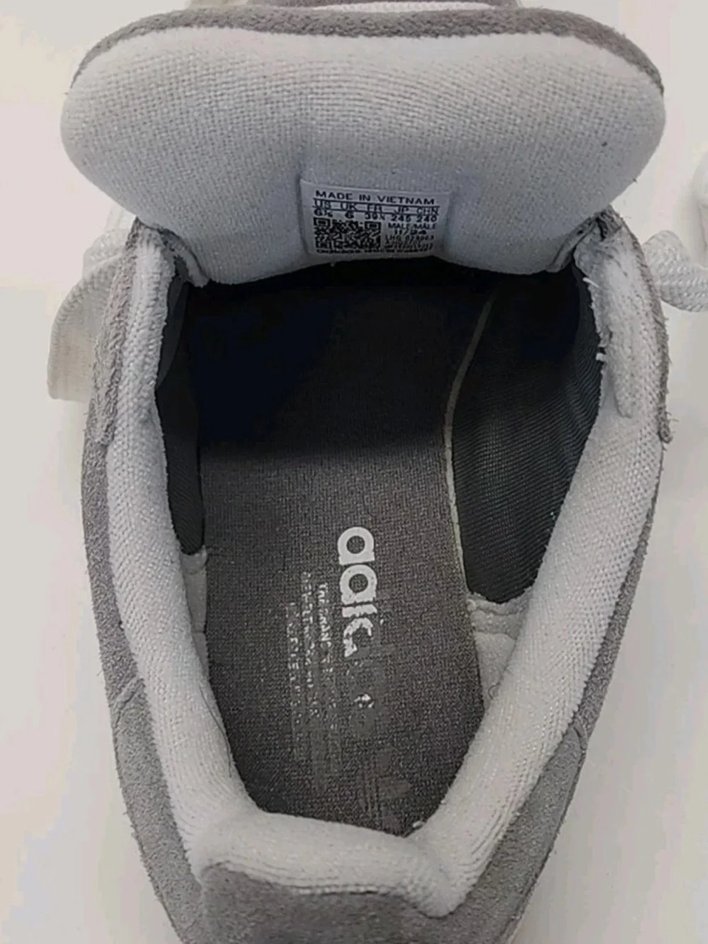 Y2K-Inspired Adidas Campus 00s Grey Suede Sneakers - Grey Three / Cloud White
